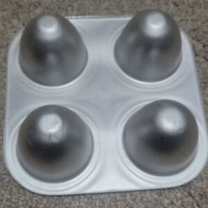 Wilton Vintage 1971 4-Cup Dome Baking Pan in Silver